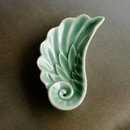 Kiln glazed Celadon Incense Insert Holder Embossed Leaf Feather Ceramic Aromatherapy holder incense holder Creative Teahouse Ornament