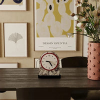 Clock Internet Celebrity Desktop