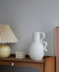 Pablo Curved Ceramic Vase