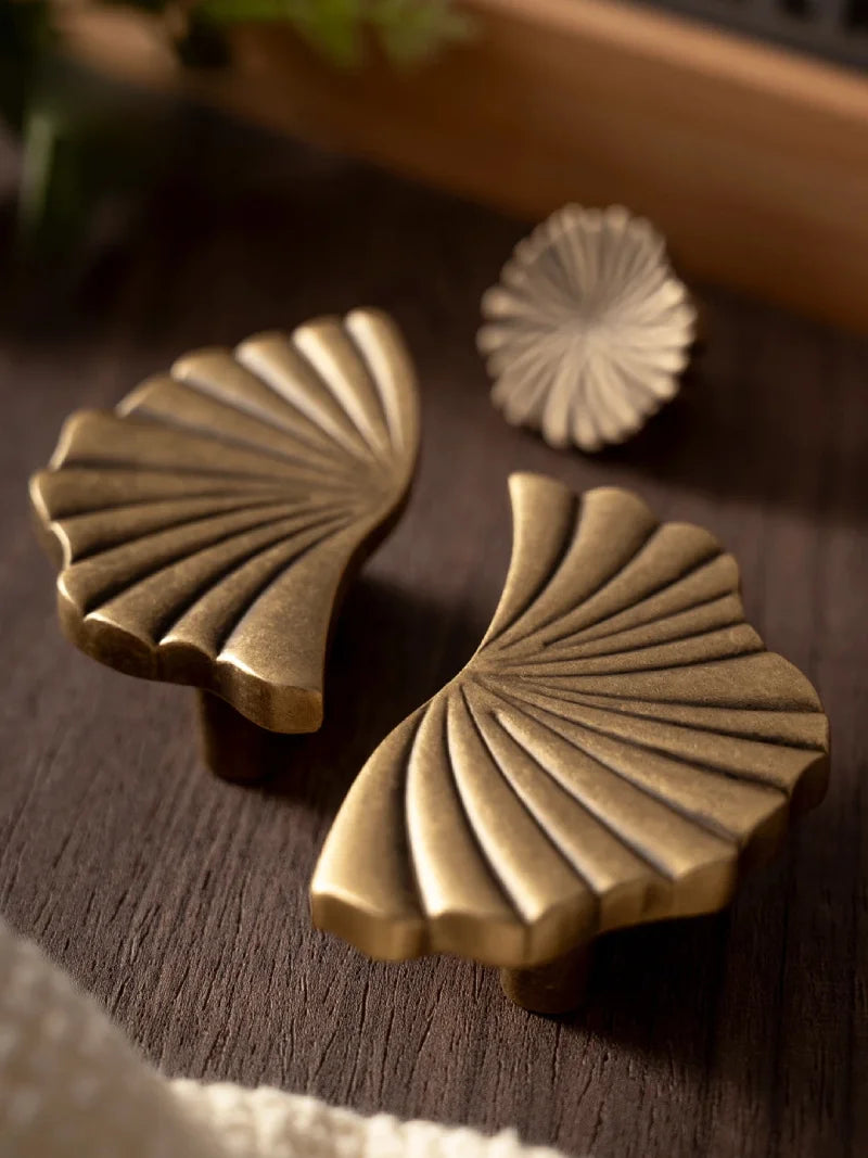 Solenne Fan Cabinet Knobs