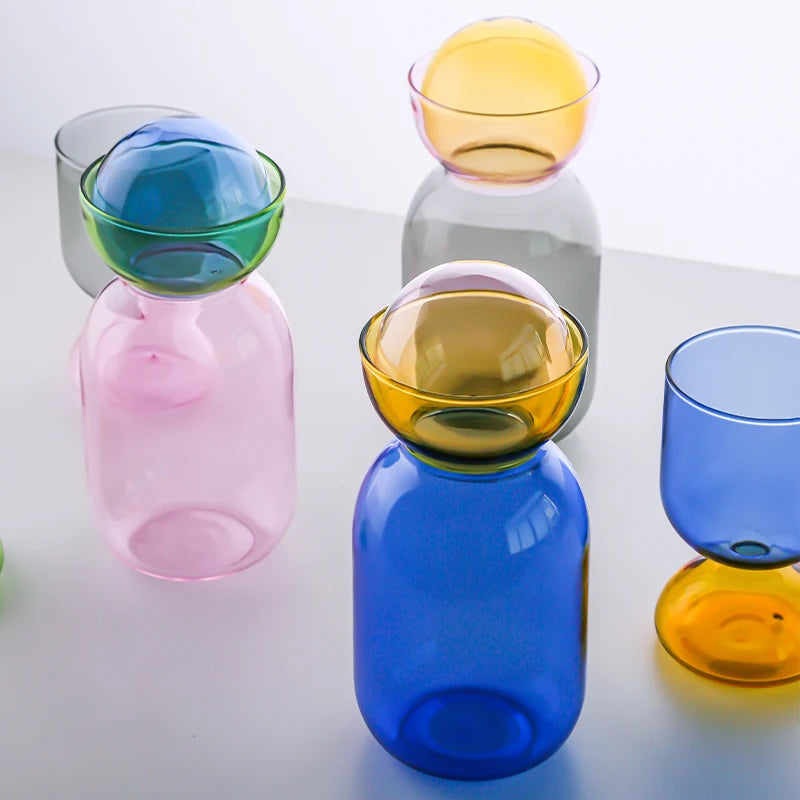 Colorful borosilicate glass water jug and cup set high temperature resistant modern colorful drinkware kitchen table pitcher with lid