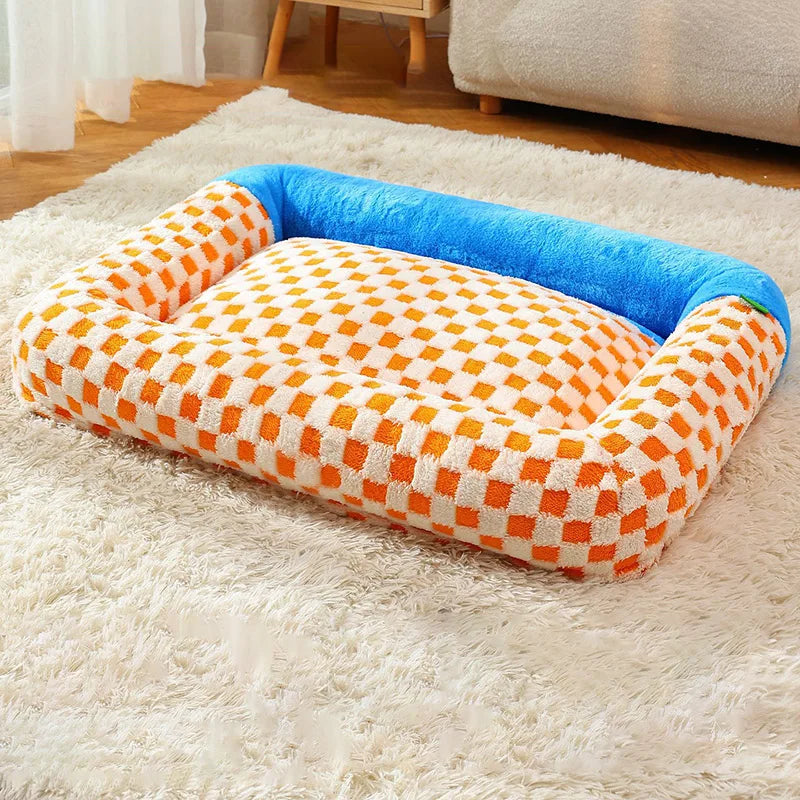 Letifly Lights & Decor - Checker Nest Pet Bed - Plush Checkerboard Dog and Cat Bed Soft Cushioned Pet Lounge Mat