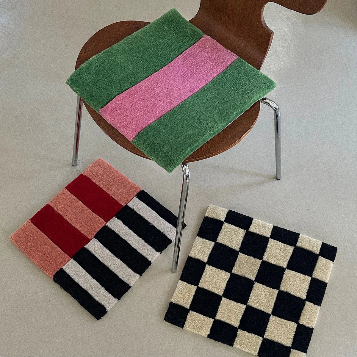 Color Grid Tufted Seat Cushion