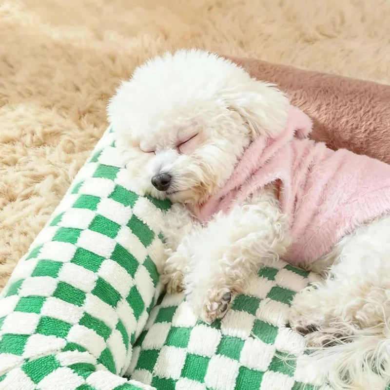Letifly Lights & Decor - Checker Nest Pet Bed - Plush Checkerboard Dog and Cat Bed Soft Cushioned Pet Lounge Mat