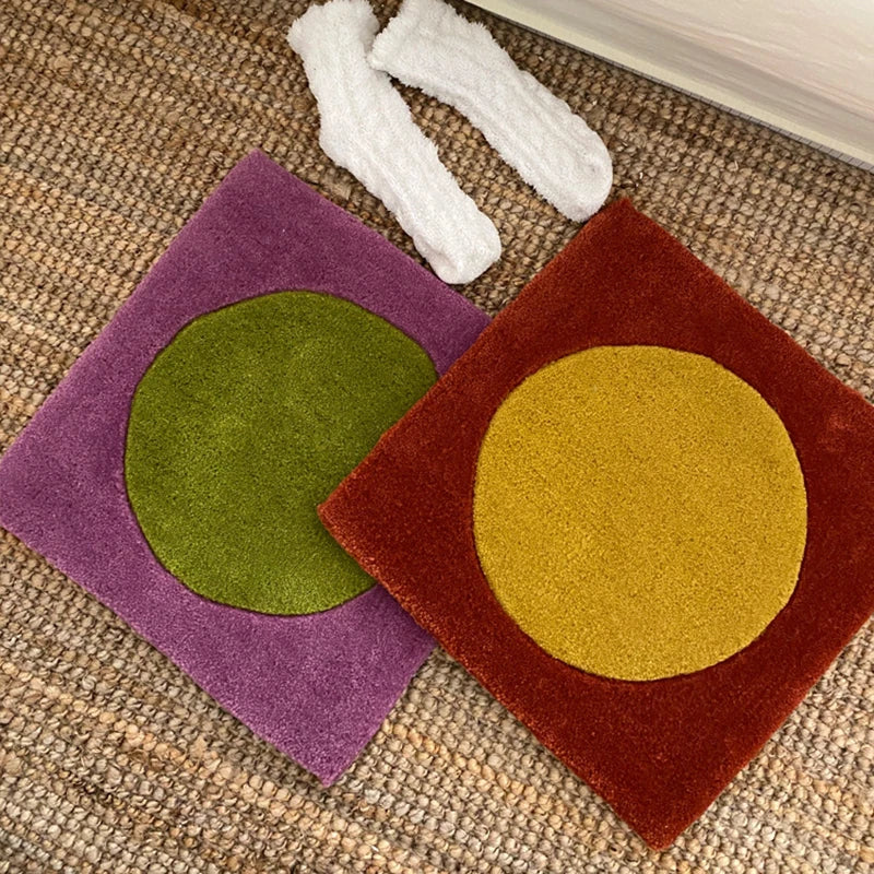 The Eclipse Tufted Accent Pad