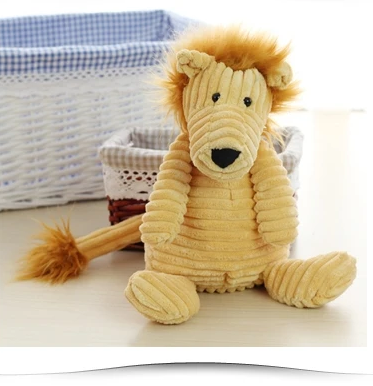 Plush Squeaky Lion Dog Toy – Soft Chew Toy for Small & Medium Dogs