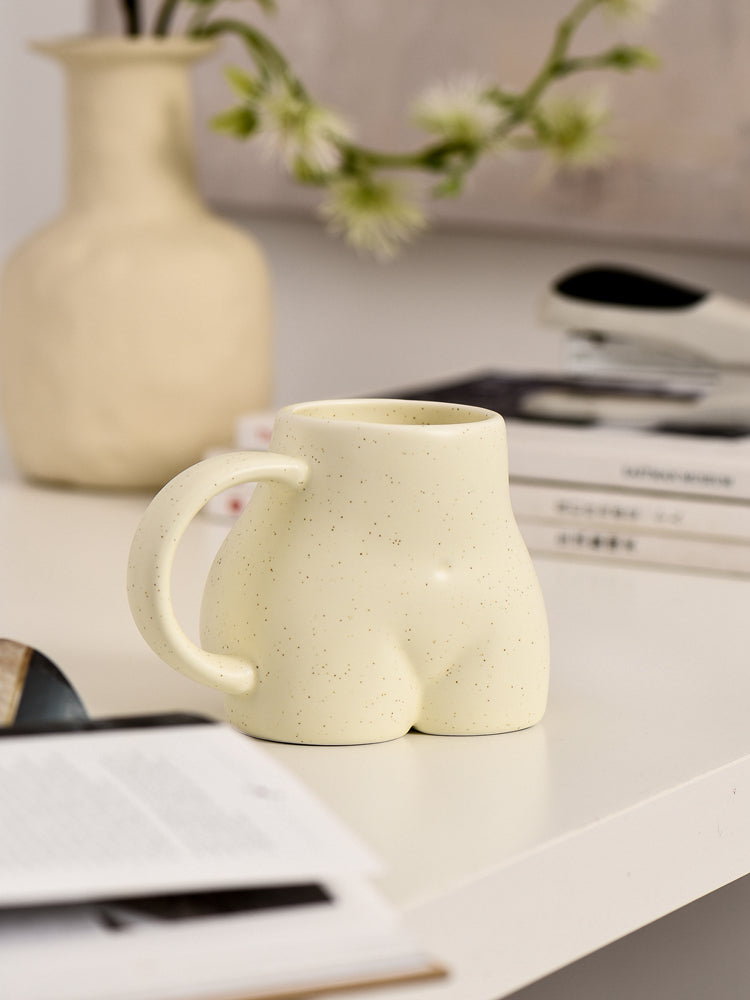 Drinkware in Funny booty Shaped Ceramic for Coffee and Tea Cup