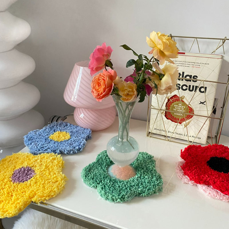 Dessous de verre et tapis touffetés à la main en forme de fleur