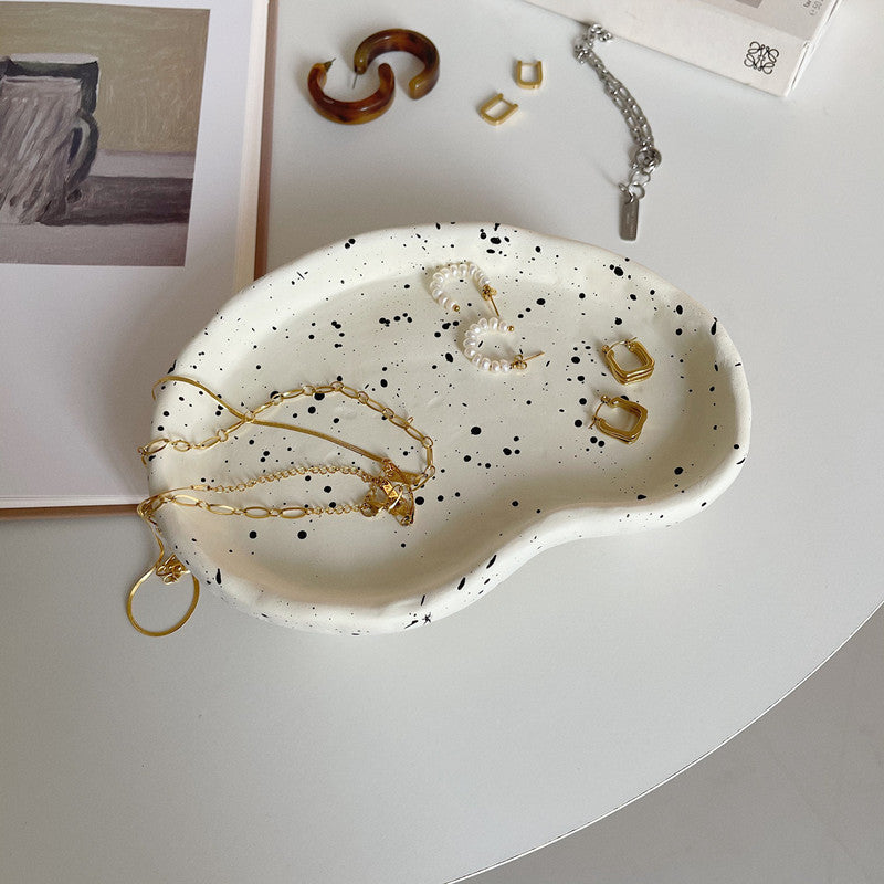 Irregular Resin Storage Tray for Decorative Accent