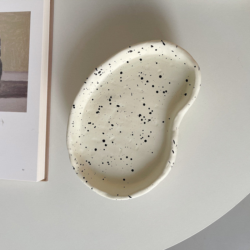Irregular Resin Storage Tray for Decorative Accent