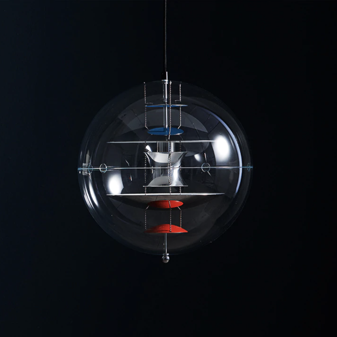 clear and gold Globe acrylic pendant light VP Globe Pendant - Acrylic Verner Panton for Verpan