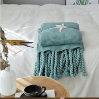 rectangle plaid knitted blanket with tassel