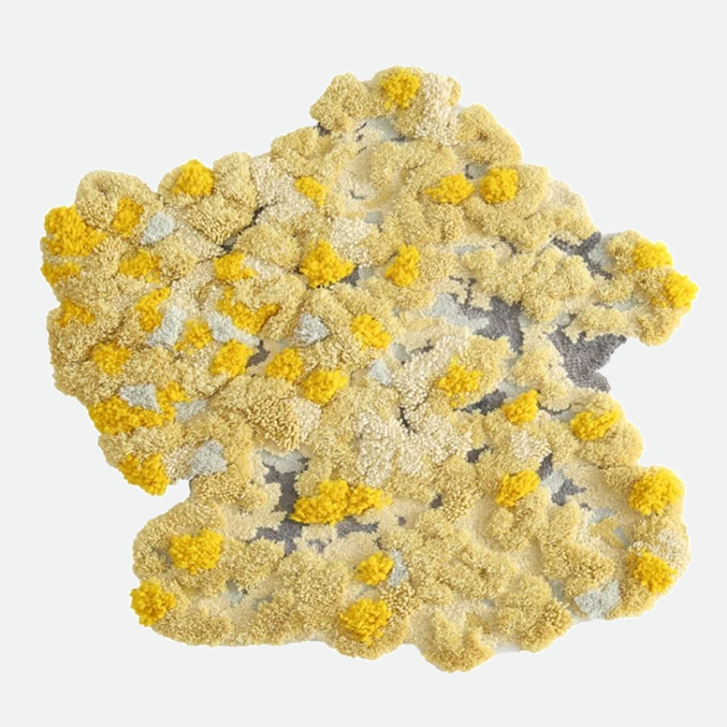 3D-Teppich aus gelber Mooswolle